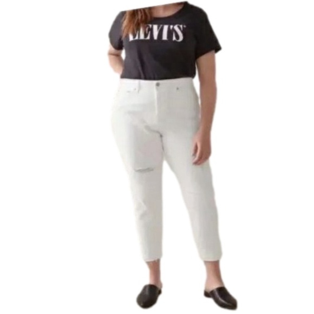 NWT Levi Wedgie Skinny 18W